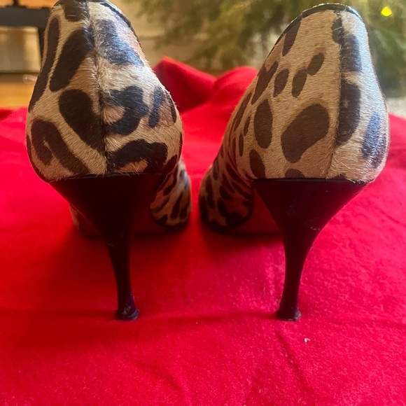 Donald J Pliner Calf Hair Cheetah Print Pump Size 6.5 Made in Spain - Picture 4 of 7